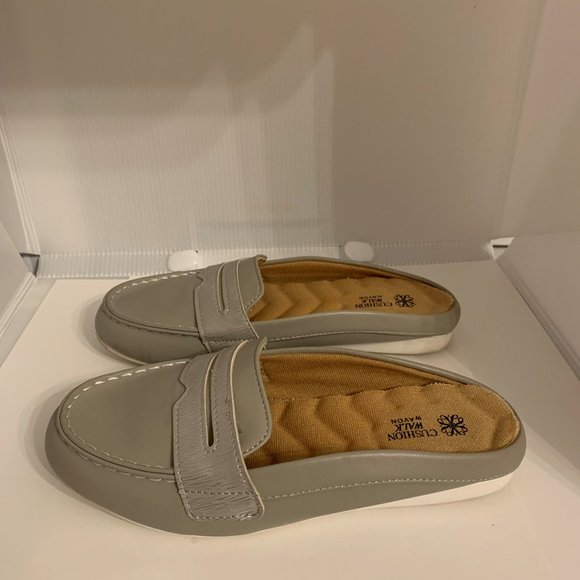 Espadrilles - Picture 3 of 3